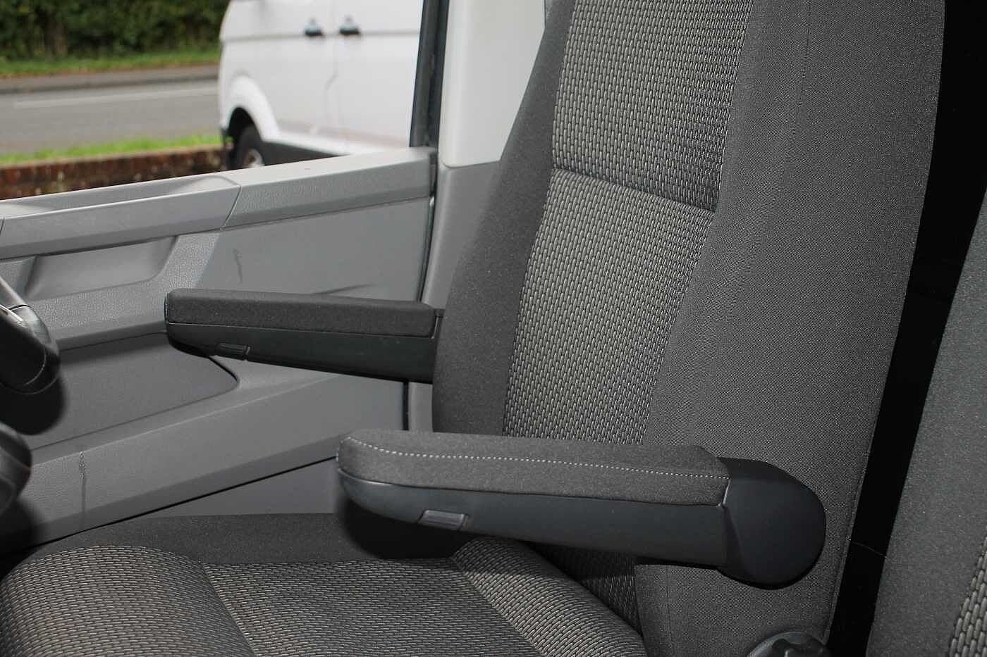 Volkswagen Transporter T30 Panel van Highline SWB 150 PS 2.0 TDI 6sp Manual