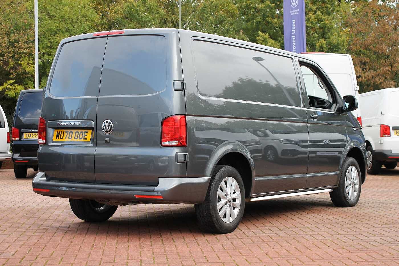 Volkswagen Transporter T30 Panel van Highline SWB 150 PS 2.0 TDI 6sp Manual