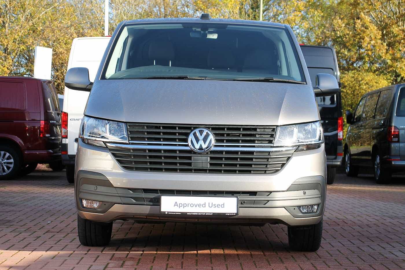 Volkswagen Transporter T28 Transporter panel van Highline SWB 110 PS 2.0 TDI