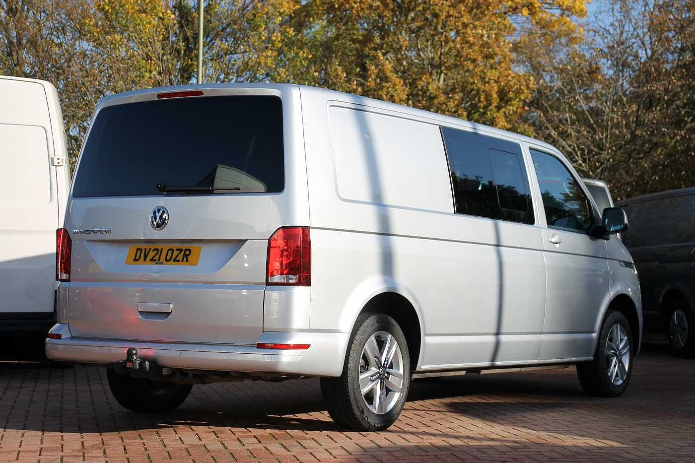 Volkswagen Transporter T32 Lwb Diesel 2.0 TDI 150 Highline Kombi Van