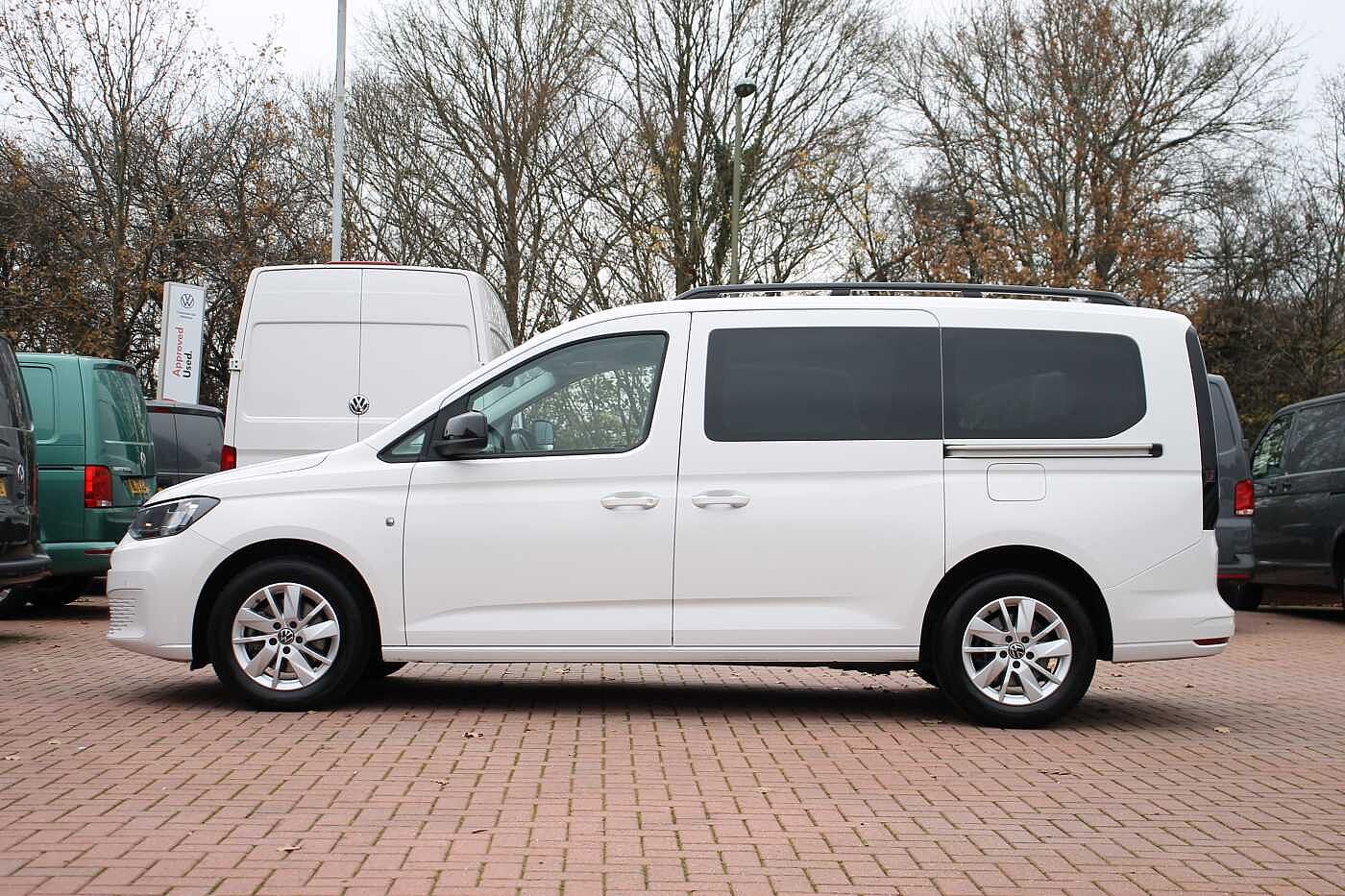 Volkswagen Caddy Maxi Diesel Estate 2.0 TDI 122 Life 5dr