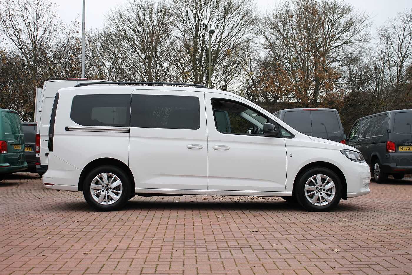 Volkswagen Caddy Maxi Diesel Estate 2.0 TDI 122 Life 5dr