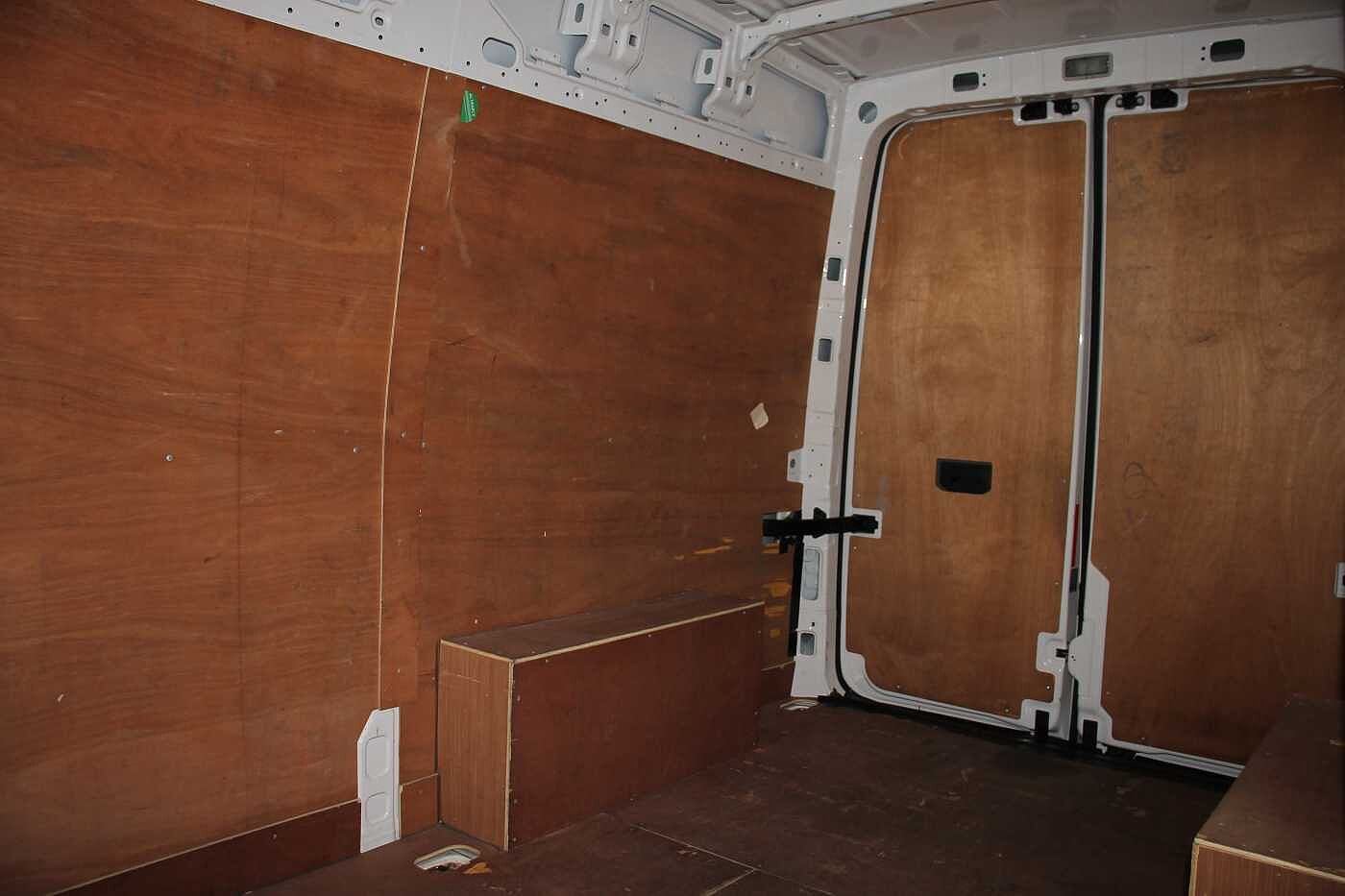Volkswagen Crafter CR35 Panel van Startline MWB 140 PS 2.0 TDI 6sp Manual FWD
