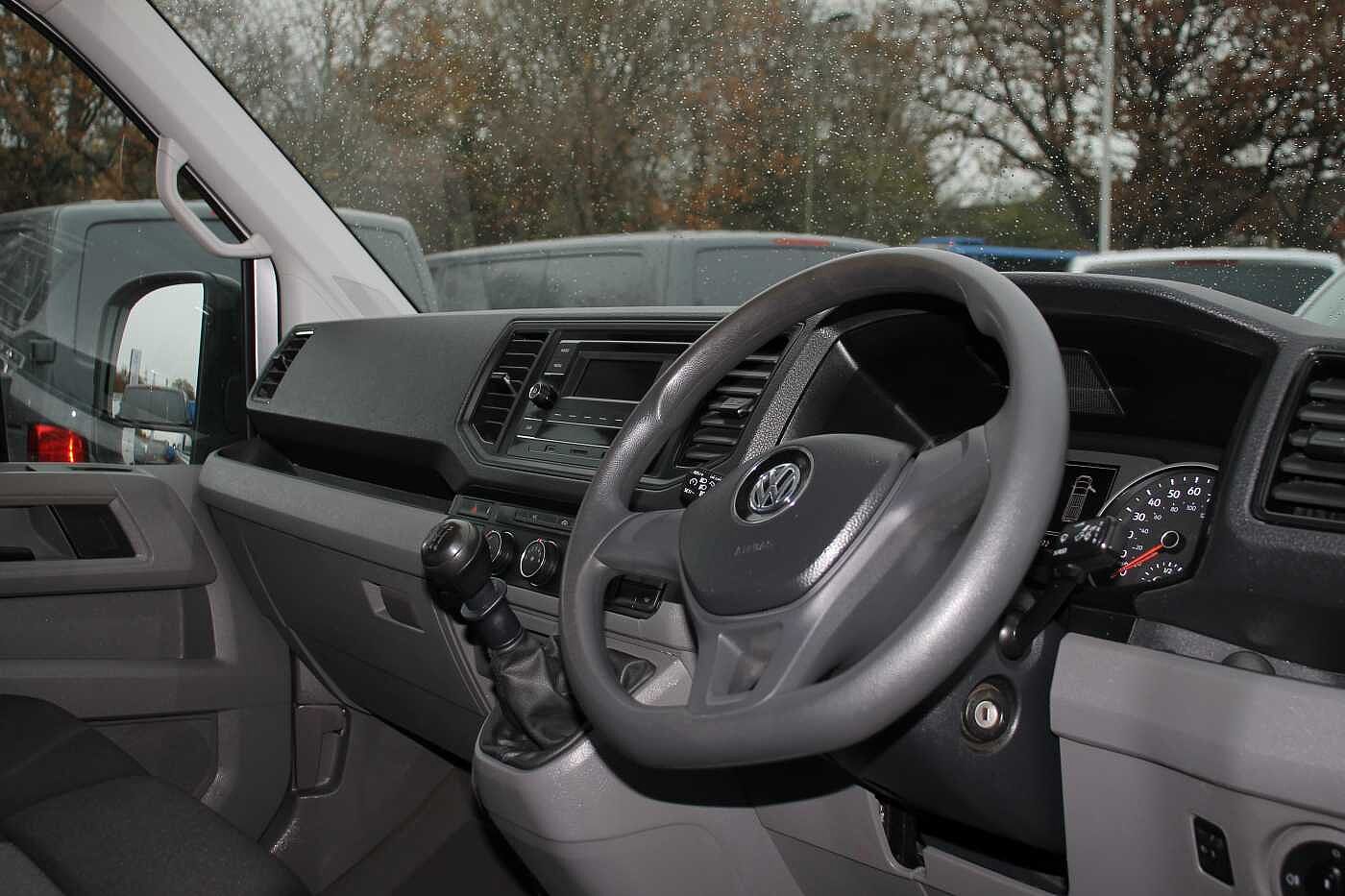 Volkswagen Crafter CR35 Panel van Startline MWB 140 PS 2.0 TDI 6sp Manual FWD
