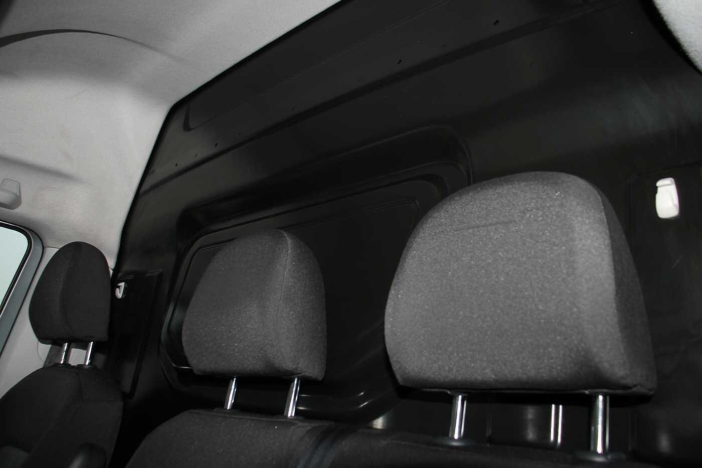 Volkswagen Crafter CR35 Panel van Startline MWB 140 PS 2.0 TDI 6sp Manual FWD