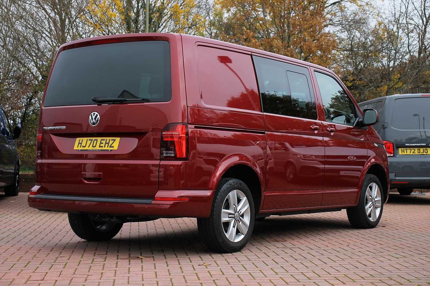Volkswagen Transporter Kombi 2.0TDI 150ps T32 Highline BMT SWB