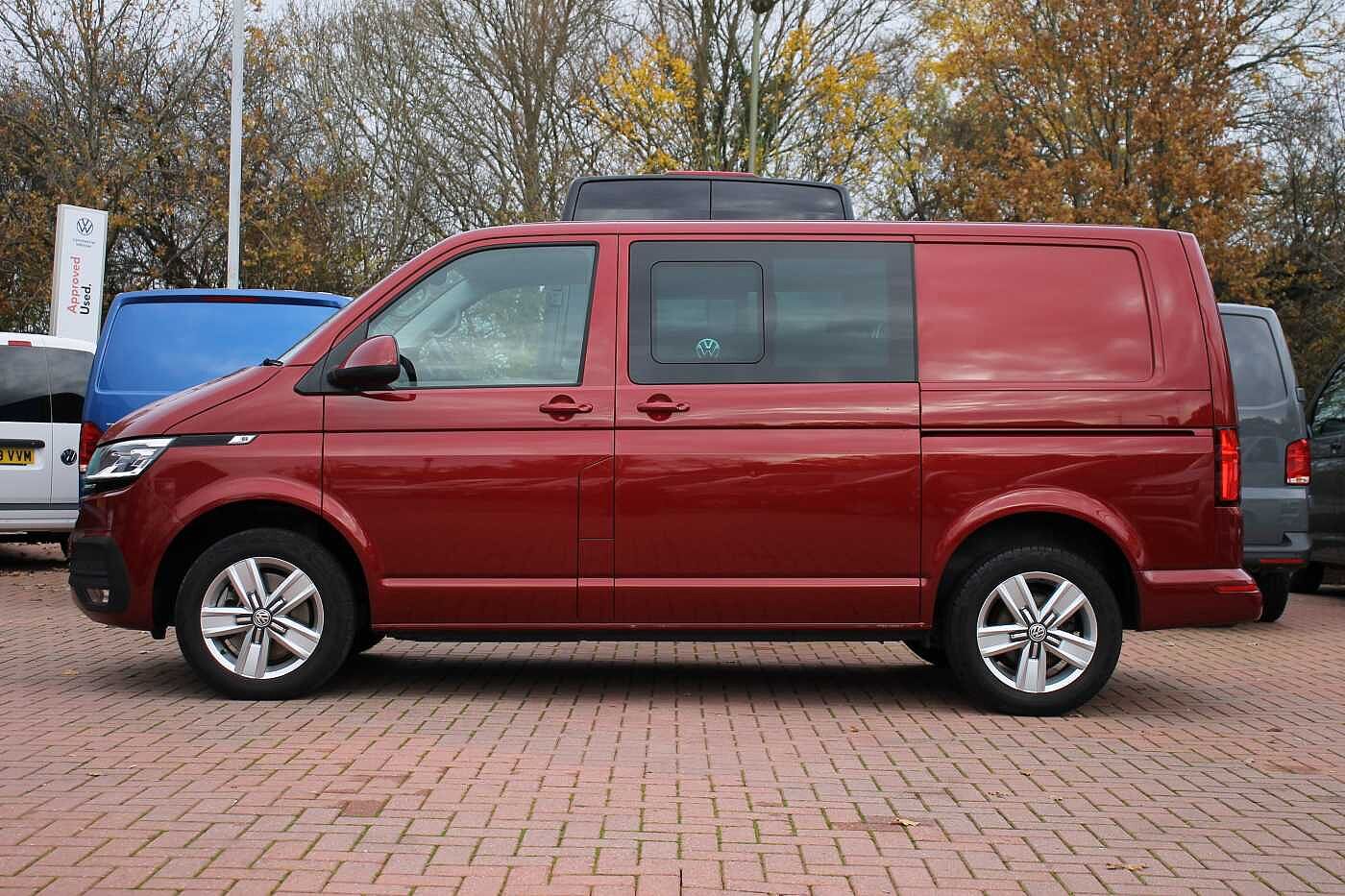 Volkswagen Transporter Kombi 2.0TDI 150ps T32 Highline BMT SWB