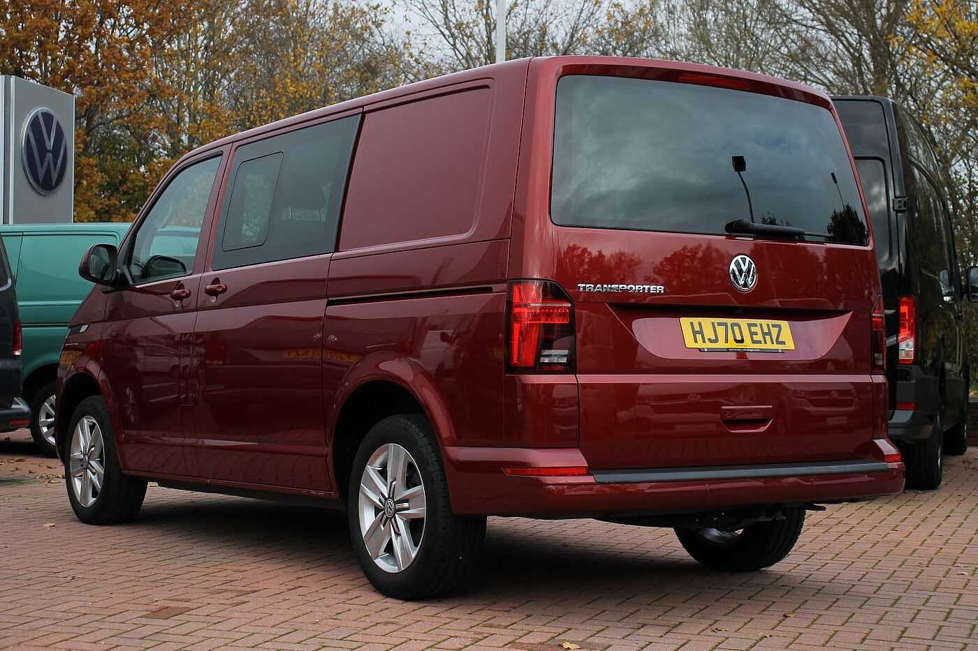 Volkswagen Transporter Kombi 2.0TDI 150ps T32 Highline BMT SWB