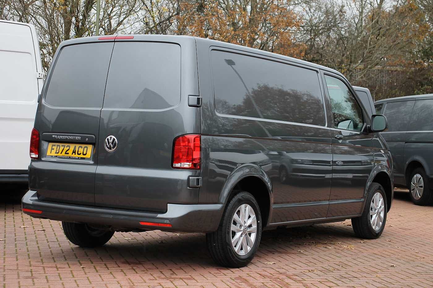 Volkswagen Transporter 2.0TDI 150ps T28 Highline BMT SWB PV DSG