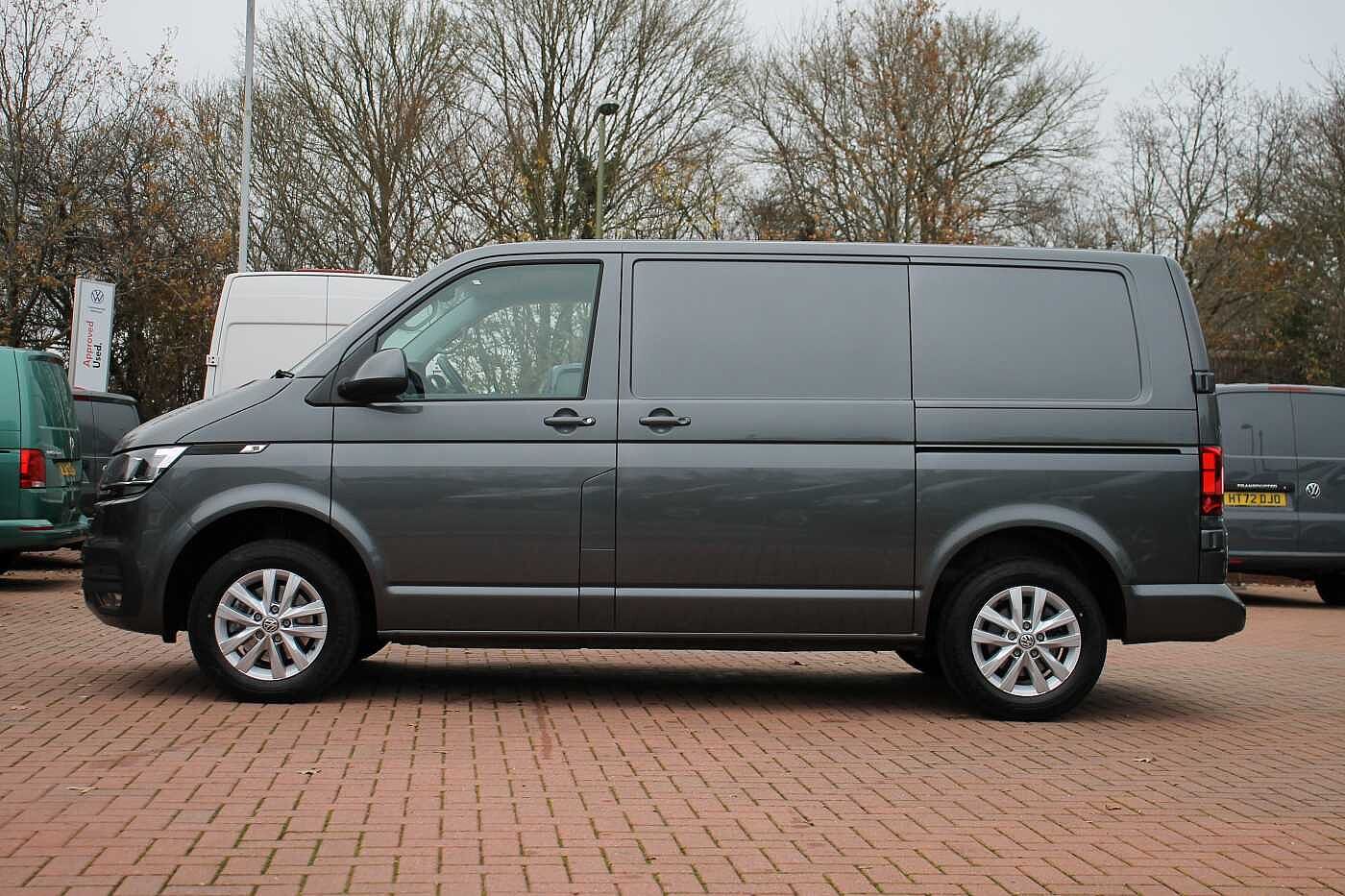 Volkswagen Transporter 2.0TDI 150ps T28 Highline BMT SWB PV DSG