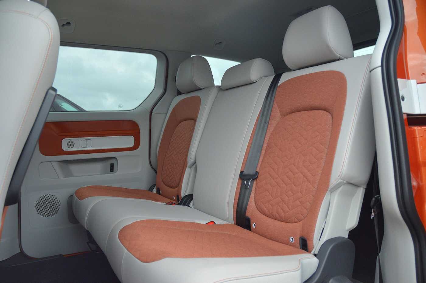 Volkswagen ID.Buzz 1ST EDITION ID. Buzz E 204ps First Edition Standard 77kWh Pro