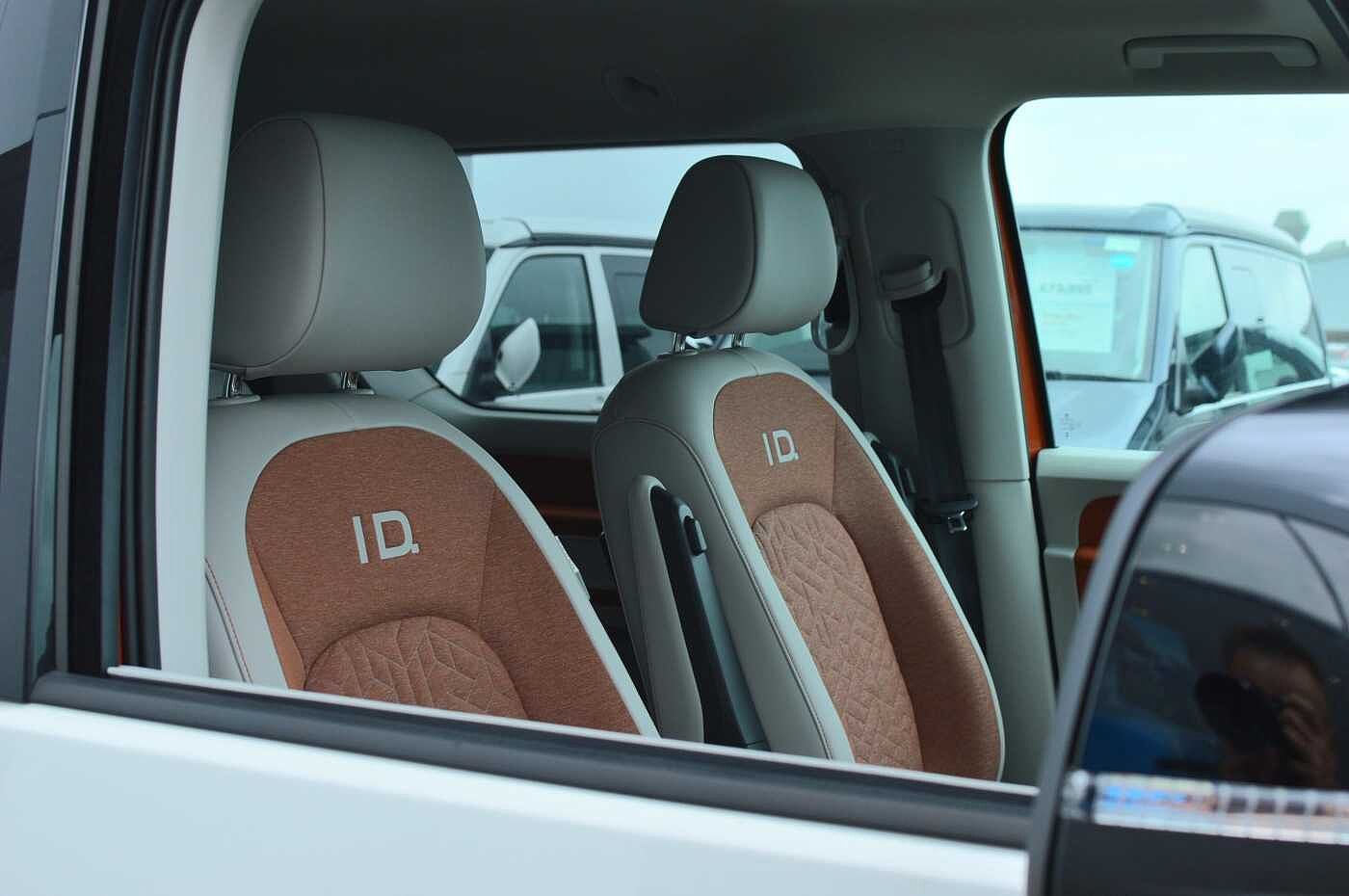 Volkswagen ID.Buzz 1ST EDITION ID. Buzz E 204ps First Edition Standard 77kWh Pro