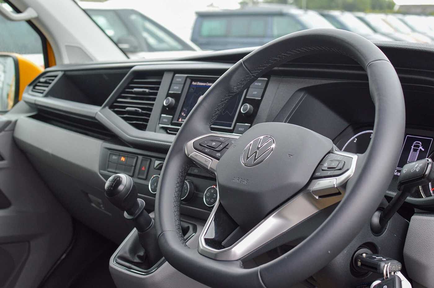 Volkswagen Transporter PV 2.0TDI (150PS)Eu6 T32 Highline SWB