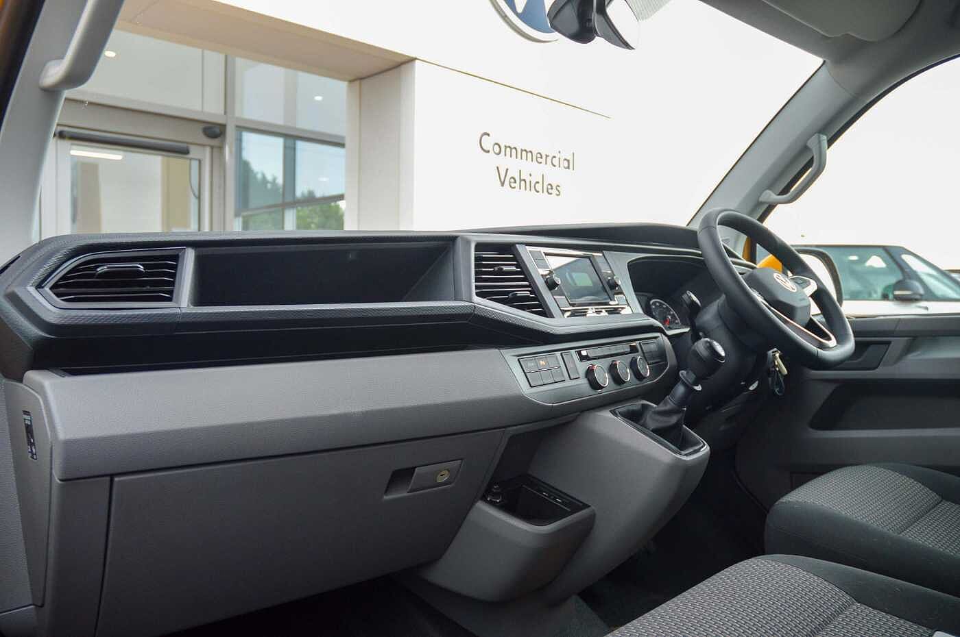 Volkswagen Transporter PV 2.0TDI (150PS)Eu6 T32 Highline SWB