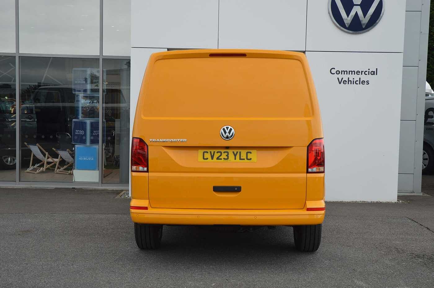 Volkswagen Transporter PV 2.0TDI (150PS)Eu6 T32 Highline SWB