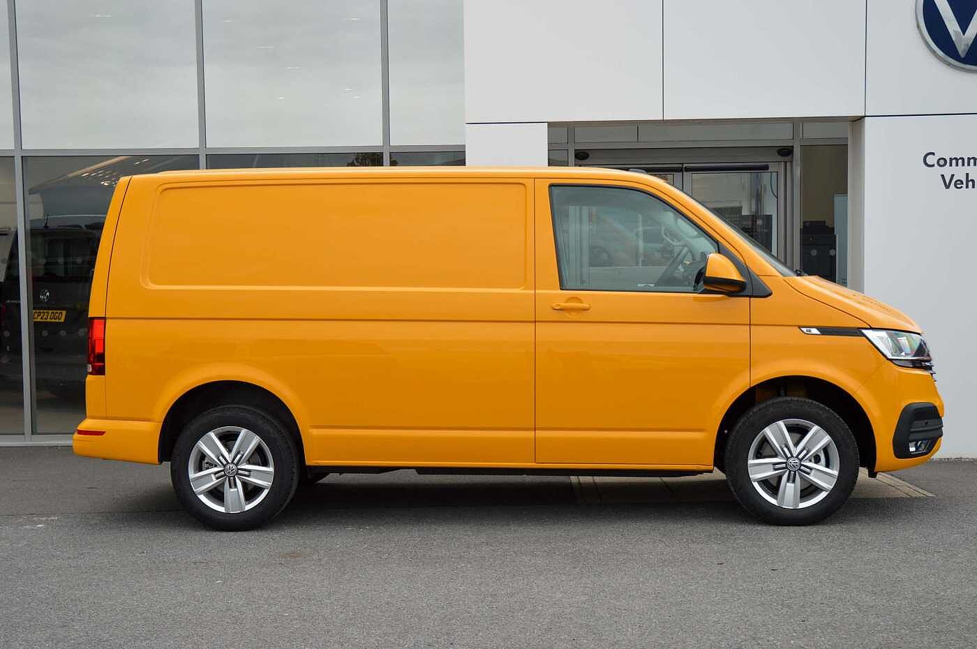 Volkswagen Transporter PV 2.0TDI (150PS)Eu6 T32 Highline SWB