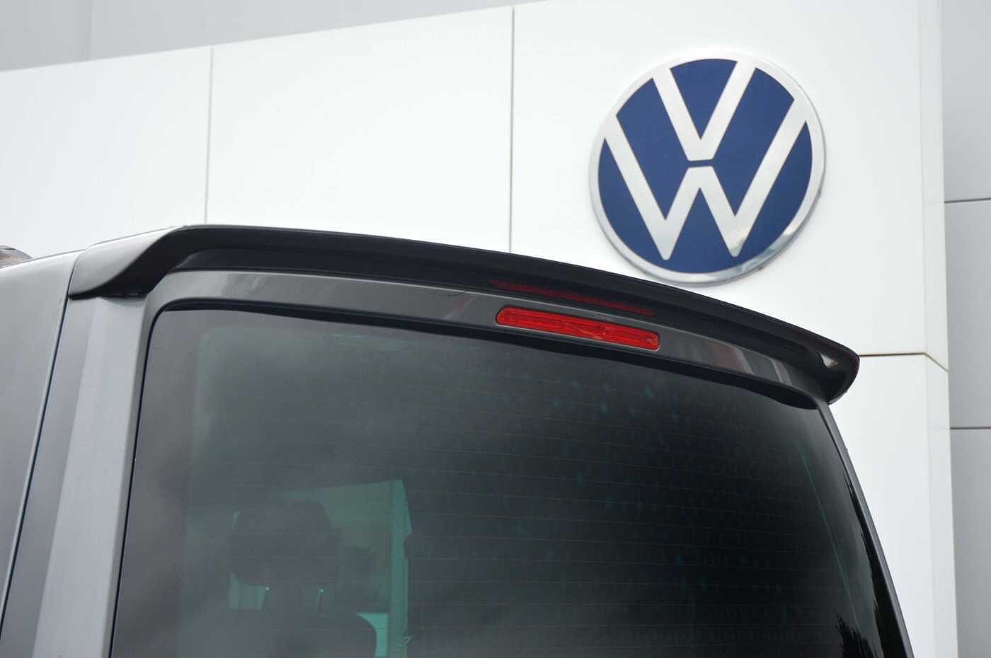 Volkswagen Transporter 2.0TDI 150ps T32 Highline swb Kombi