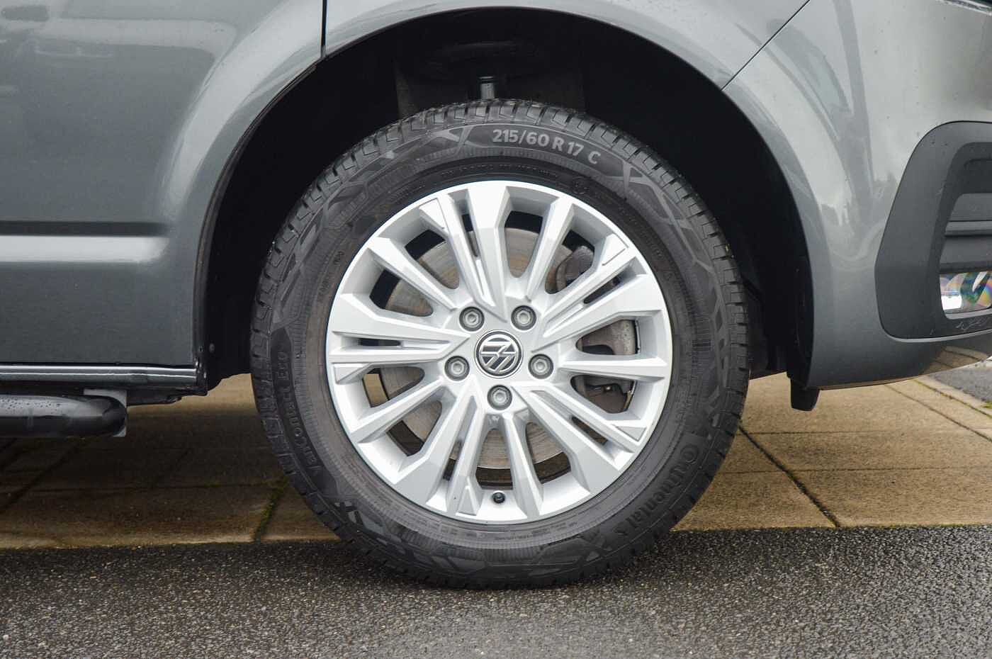 Volkswagen Transporter 2.0TDI 150ps T32 Highline swb Kombi