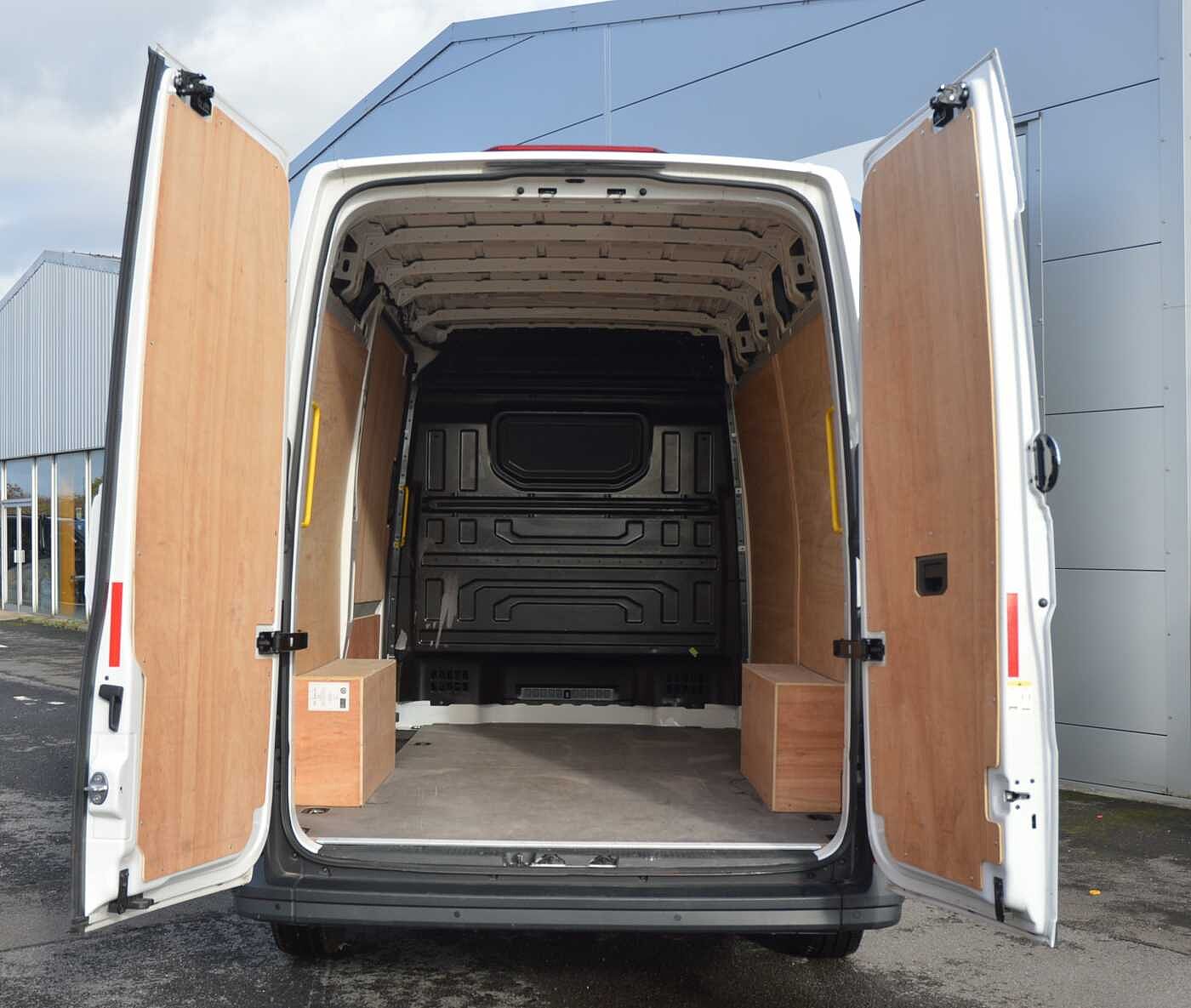 Volkswagen Crafter MEDIUM 2.0TDI (140PS)(Eu6dT-E) CR35 MWB Trendline
