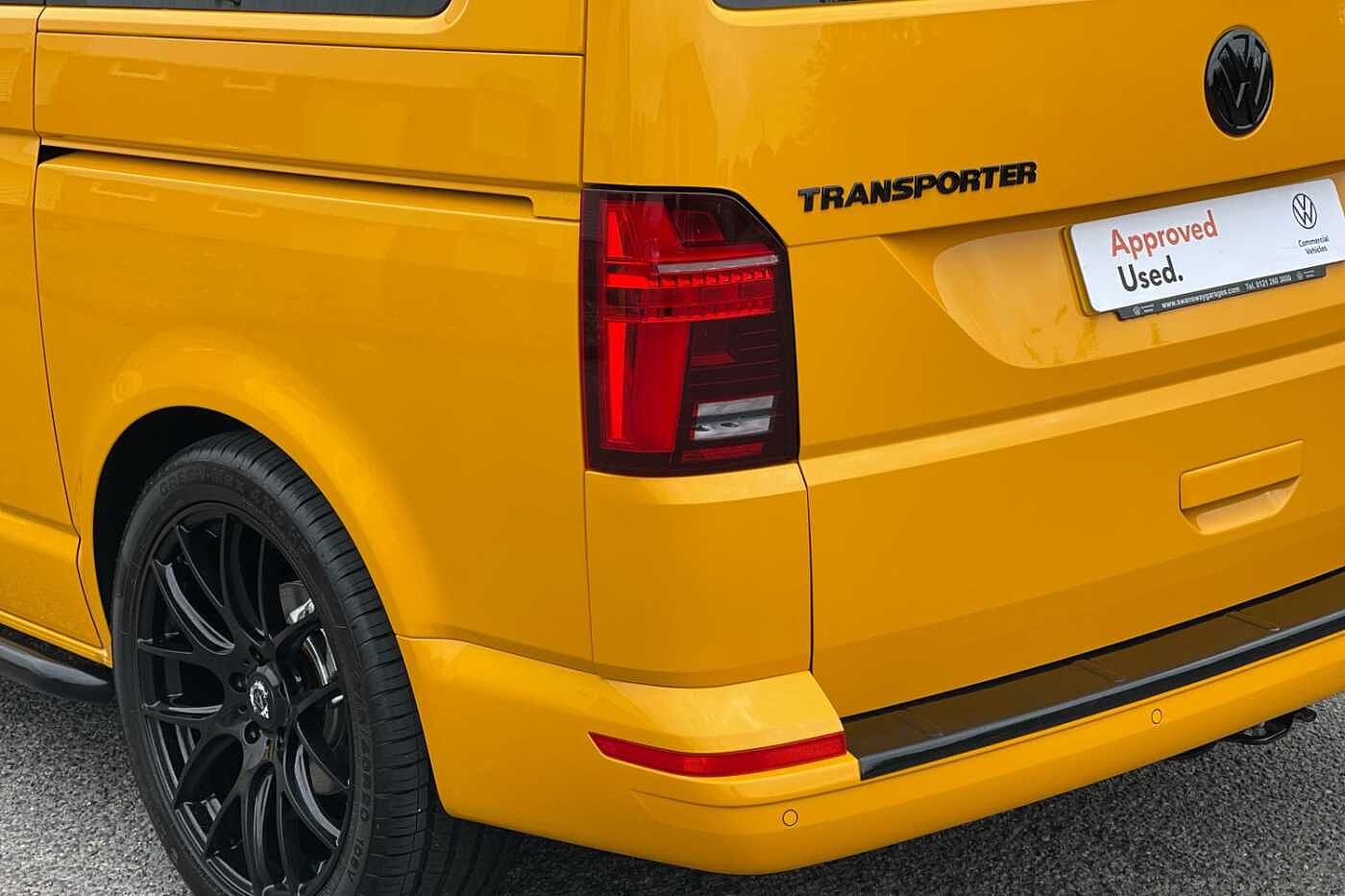 Volkswagen Transporter 2.0TDI 150PS T32 Highline SWB DSG Auto-4 Berth Camper-Delivery Miles Only