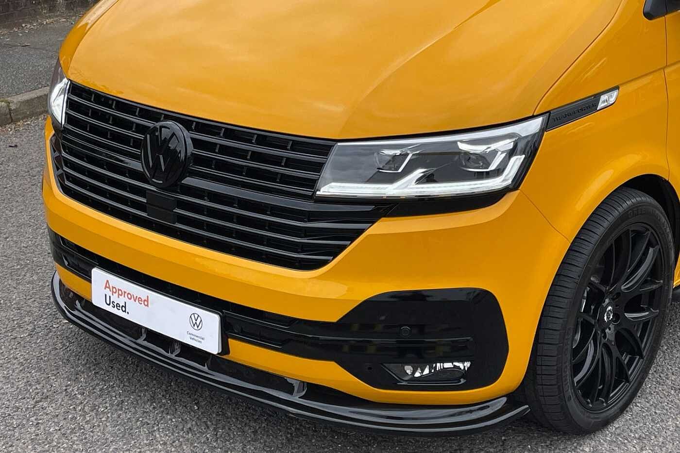 Volkswagen Transporter 2.0TDI 150PS T32 Highline SWB DSG Auto-4 Berth Camper-Delivery Miles Only