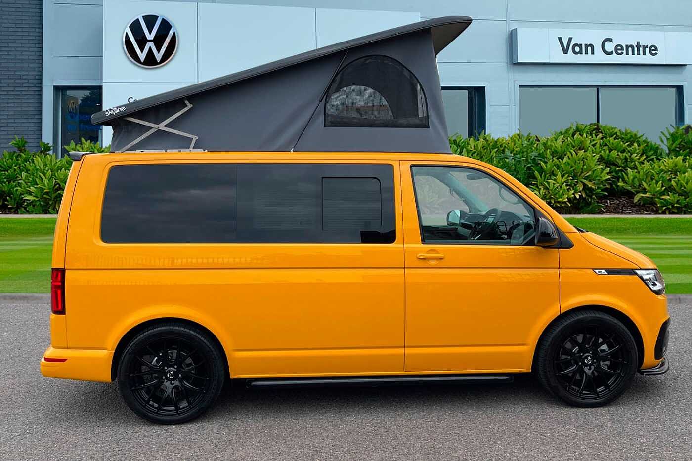 Volkswagen Transporter 2.0TDI 150PS T32 Highline SWB DSG Auto-4 Berth Camper-Delivery Miles Only