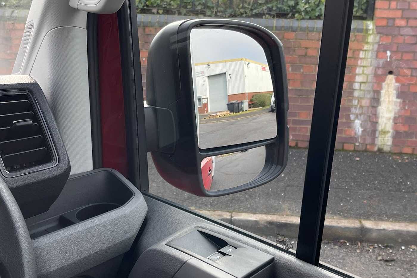 Volkswagen Crafter 2.0TDI 140PS EU6 CR35 LWB Double Cab Dropside-Business Pack