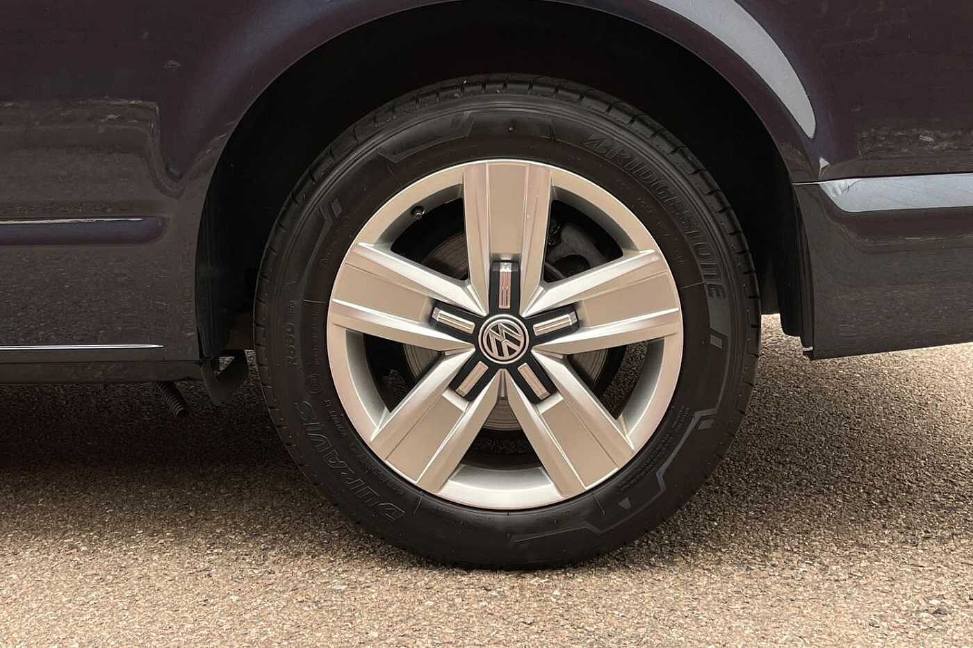 Volkswagen California Diesel Estate 2.0 TDI Coast DSG Auto (5 Seats)
