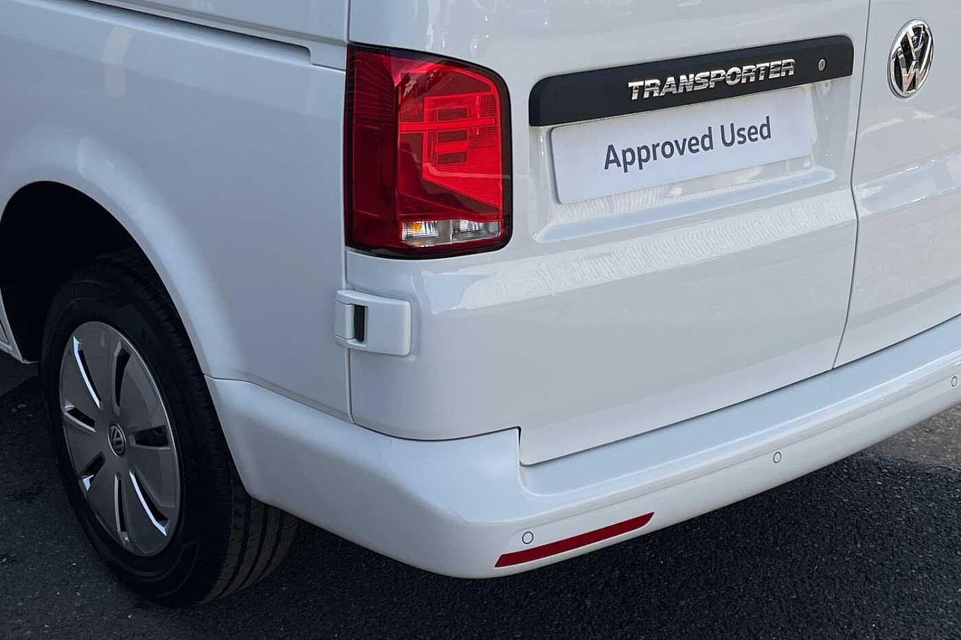 Volkswagen Transporter T28 SWB Diesel 2.0 TDI 110 Startline Business Pack + Appearance Pack-Delivery Miles Only!
