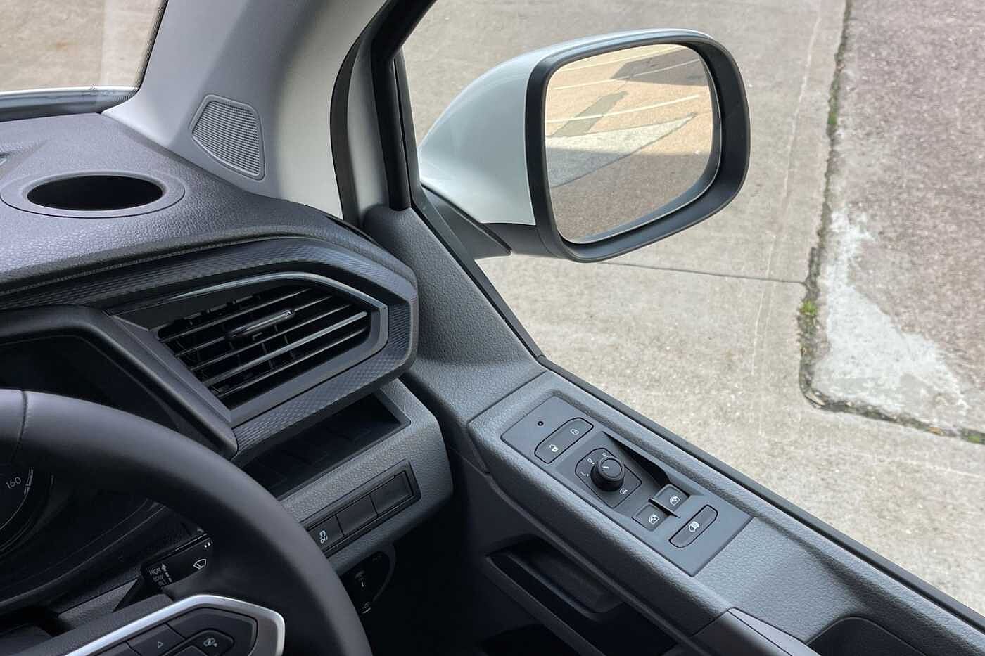 Volkswagen Transporter T28 SWB Diesel 2.0 TDI 110 Startline Business Pack + Appearance Pack-Delivery Miles Only!