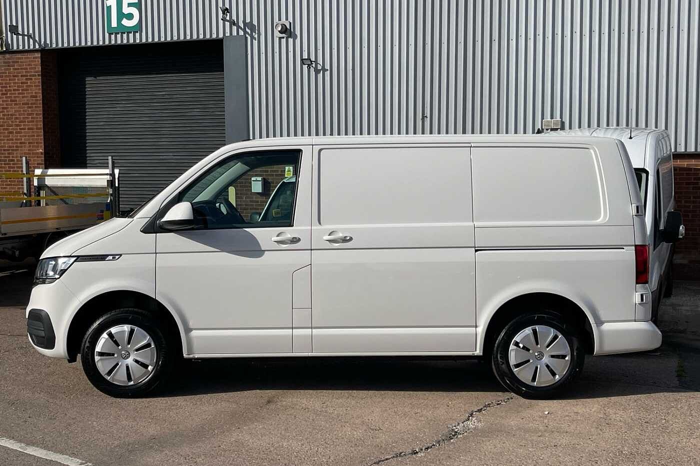 Volkswagen Transporter T28 SWB Diesel 2.0 TDI 110 Startline Business Pack + Appearance Pack-Delivery Miles Only!