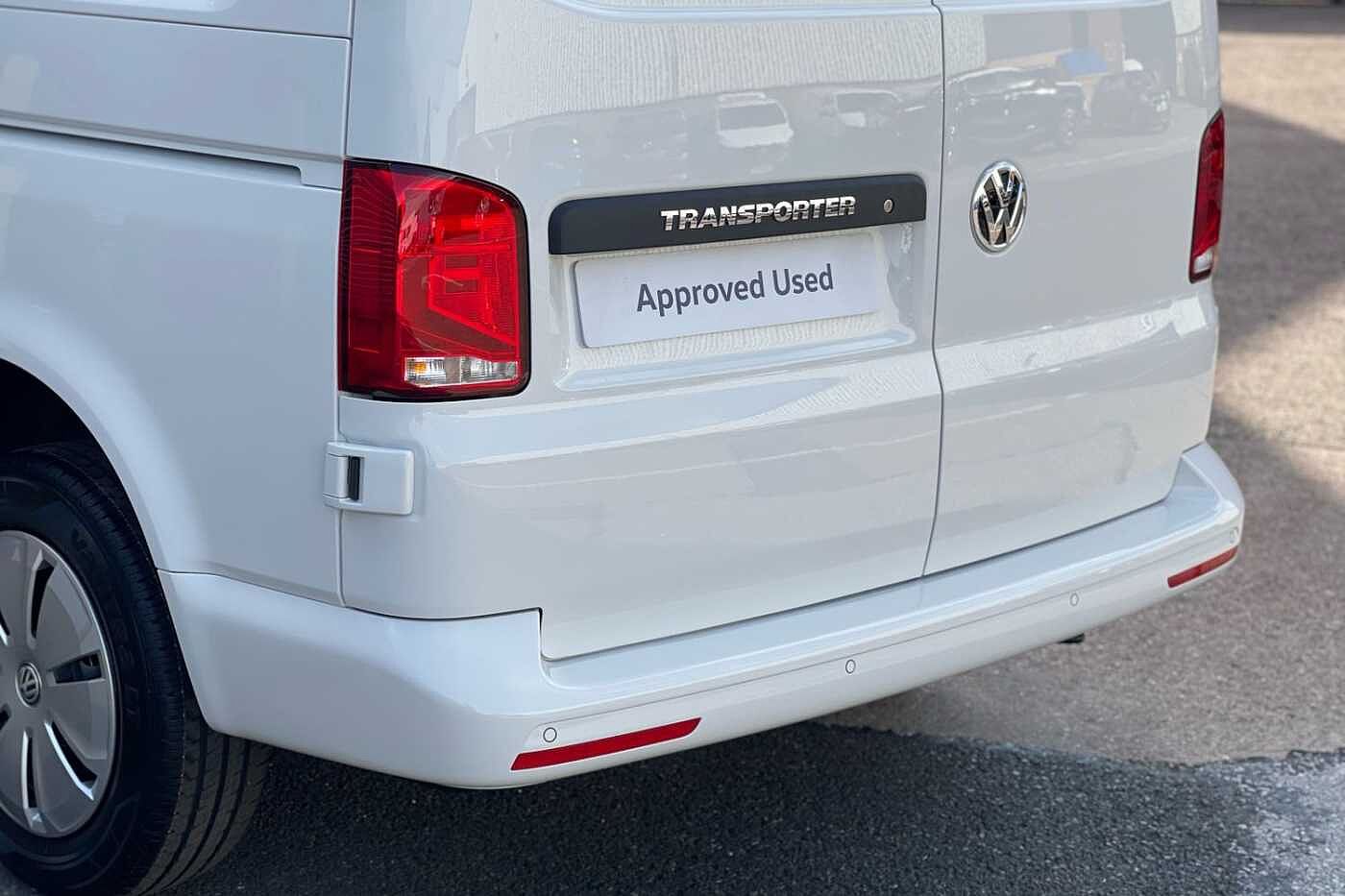 Volkswagen Transporter T28 SWB Diesel 2.0 TDI 110 Startline Business Pack + Appearance Pack-Delivery Miles Only!