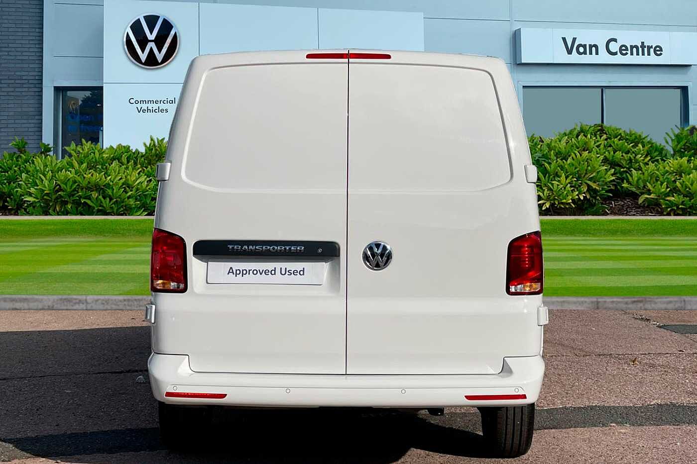 Volkswagen Transporter T28 SWB Diesel 2.0 TDI 110 Startline Business Pack + Appearance Pack-Delivery Miles Only!