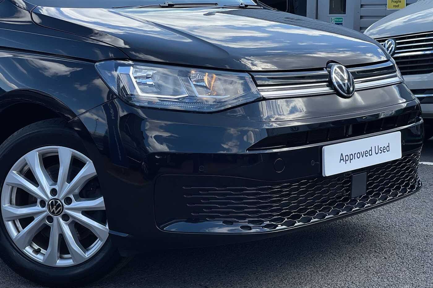 Volkswagen Caddy Maxi Diesel Estate 2.0 TDI 122PS Life 5dr DSG Auto 7 Seats-NAV