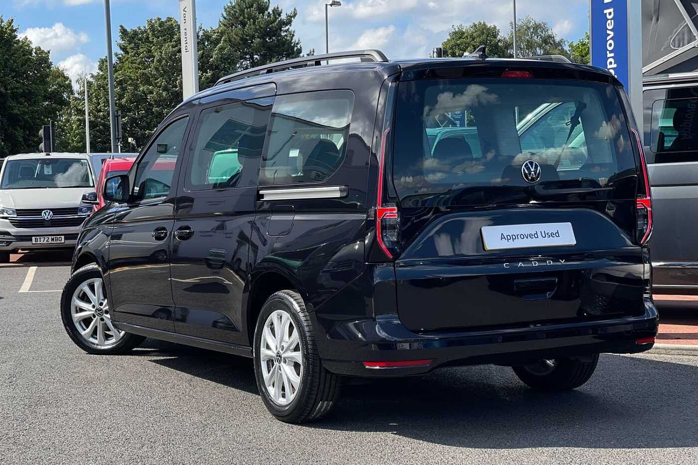 Volkswagen Caddy Maxi Diesel Estate 2.0 TDI 122PS Life 5dr DSG Auto 7 Seats-NAV