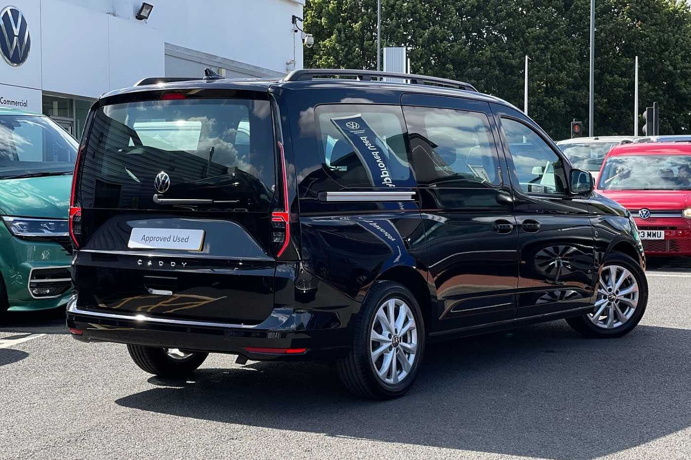 Volkswagen Caddy Maxi Diesel Estate 2.0 TDI 122PS Life 5dr DSG Auto 7 Seats-NAV
