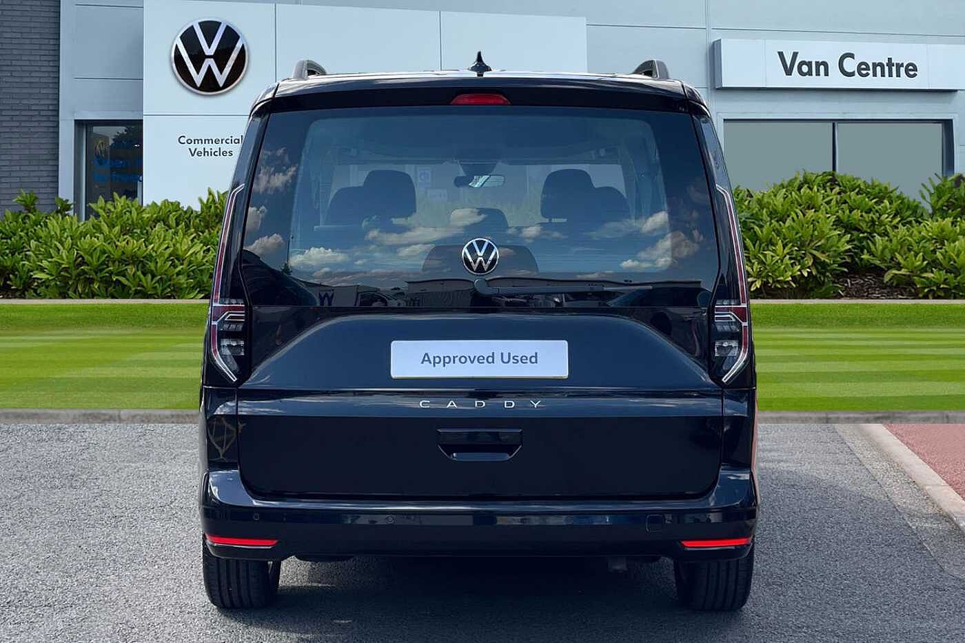 Volkswagen Caddy Maxi Diesel Estate 2.0 TDI 122PS Life 5dr DSG Auto 7 Seats-NAV