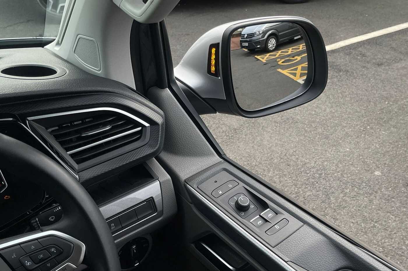 Volkswagen California Diesel Estate 2.0 TDI 150PS Ocean 4dr DSG-2-Tone Paint