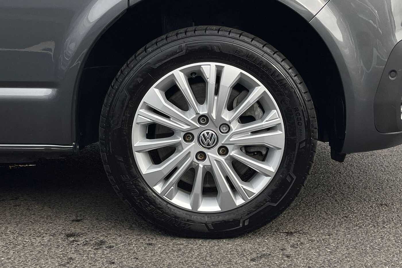 Volkswagen California Diesel Estate 2.0 TDI 150PS Ocean 4dr DSG-2-Tone Paint