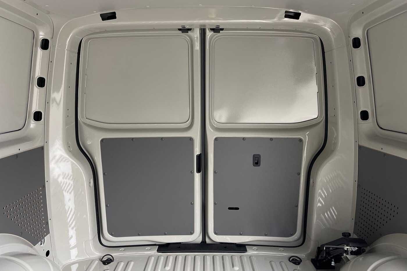 Volkswagen Transporter 2.0TDI 110ps T28 Highline BMT SWB-LED's-Delivery Miles 2023