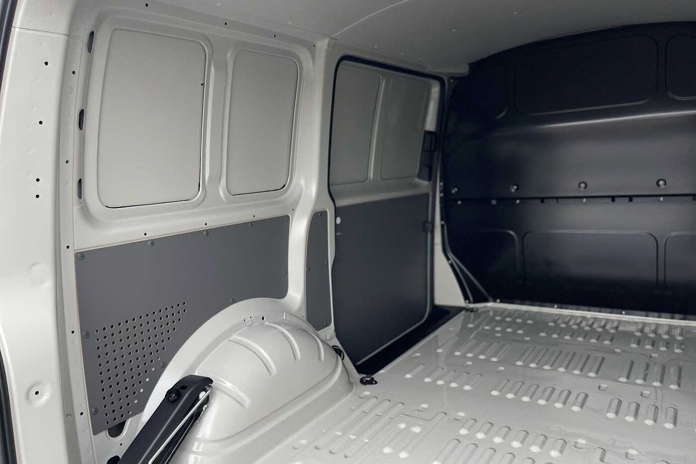Volkswagen Transporter 2.0TDI 110ps T28 Highline BMT SWB-LED's-Delivery Miles 2023