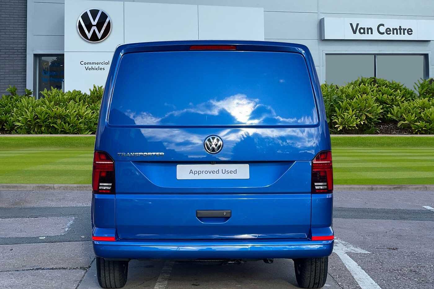 Volkswagen Transporter 2.0TDI 150ps DSG Auto T28 Highline BMT SWB-LED's/Tailgate-Delivery Miles 2023