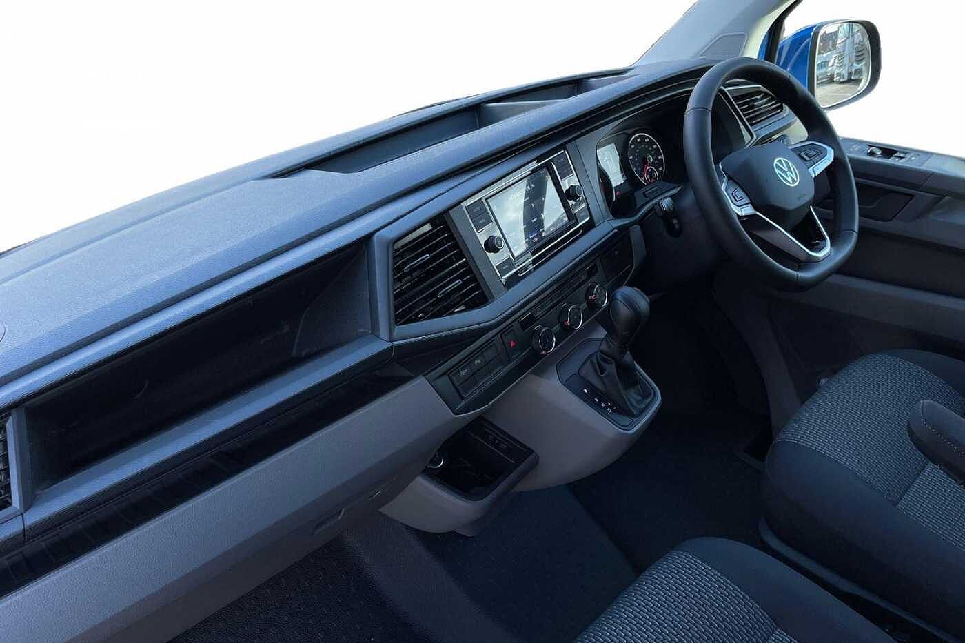 Volkswagen Transporter 2.0TDI 150ps DSG Auto T28 Highline BMT SWB-LED's/Tailgate-Delivery Miles 2023