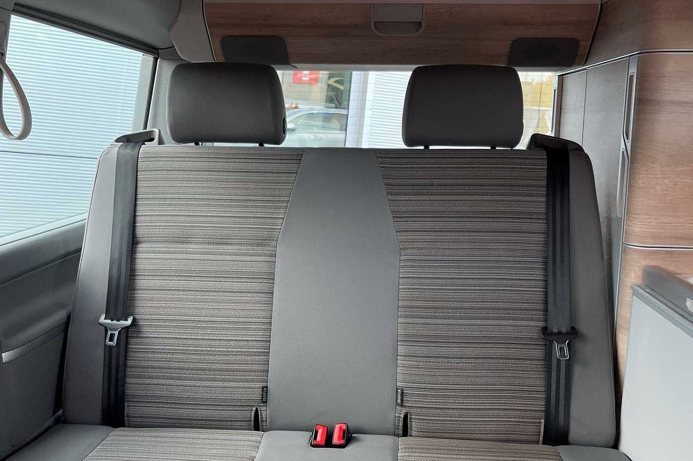 Volkswagen California Diesel Estate 2.0 TDI Coast 4dr DSG 2-Tone