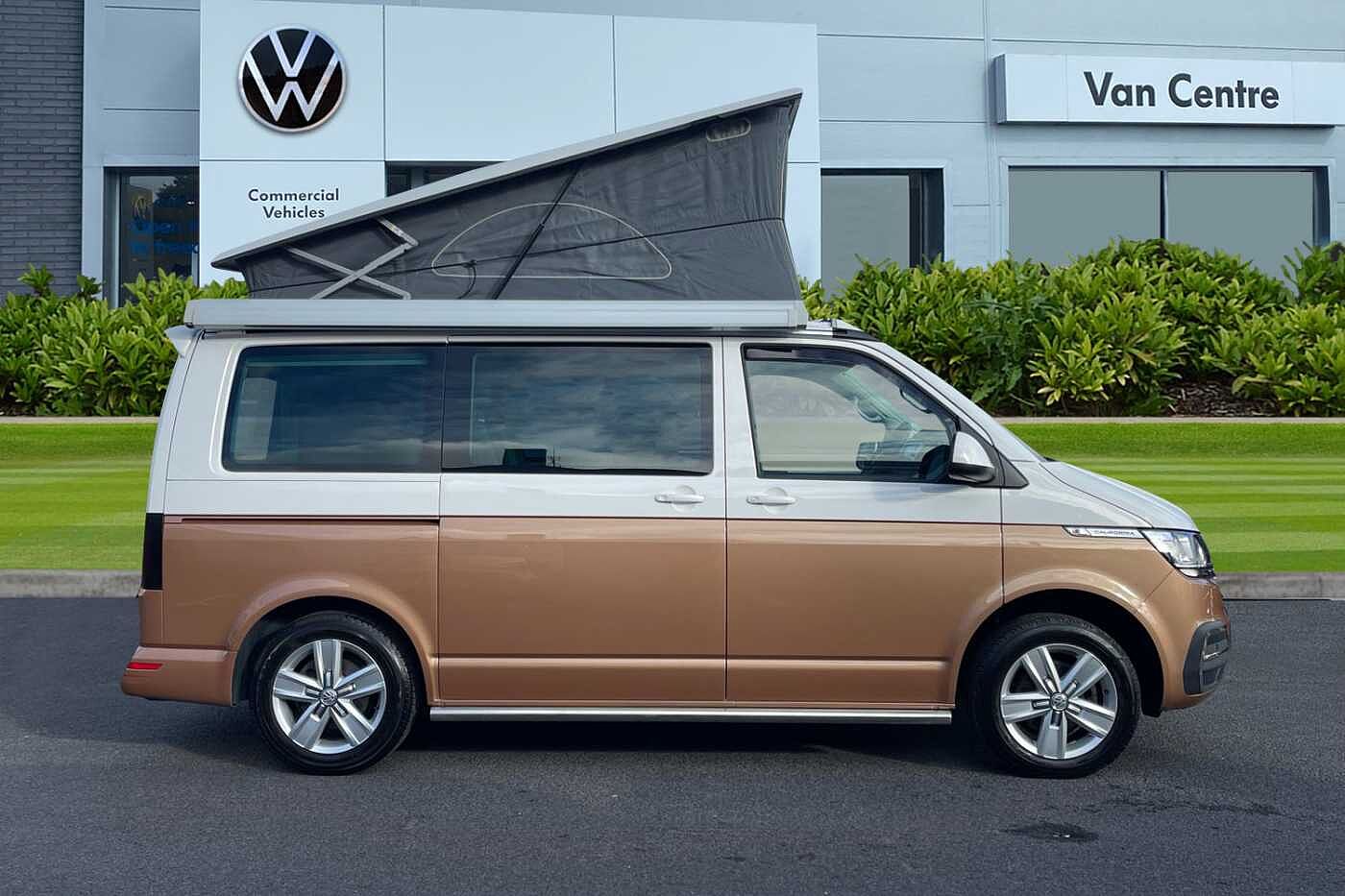 Volkswagen California Diesel Estate 2.0 TDI Coast 4dr DSG 2-Tone