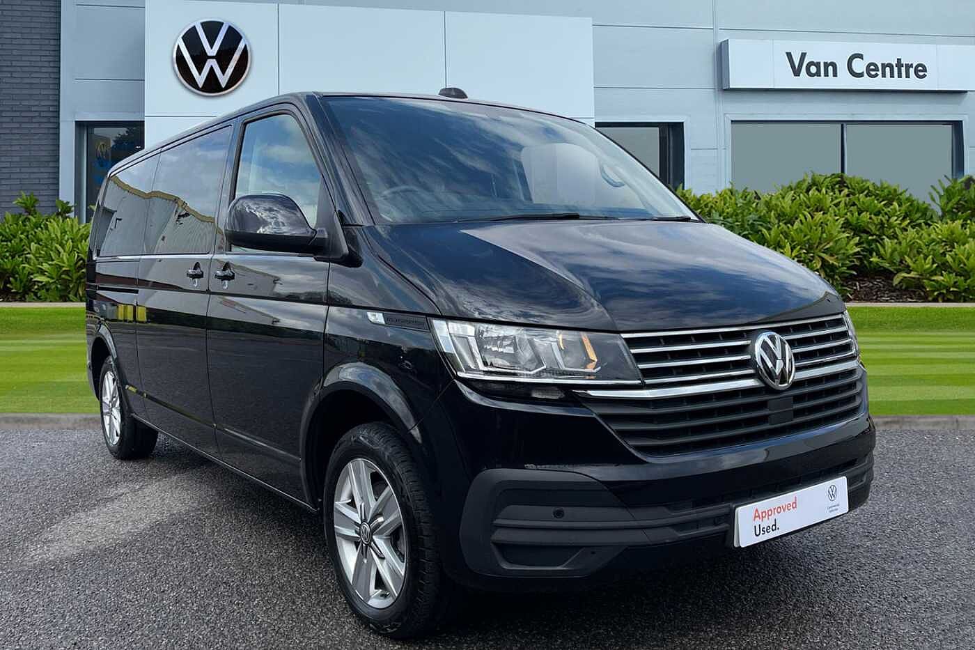 Volkswagen Transporter Shuttle SE LWB 150 PS 2.0 TDI 7sp DSG 9 Seats + NAV + 3 Zone AC