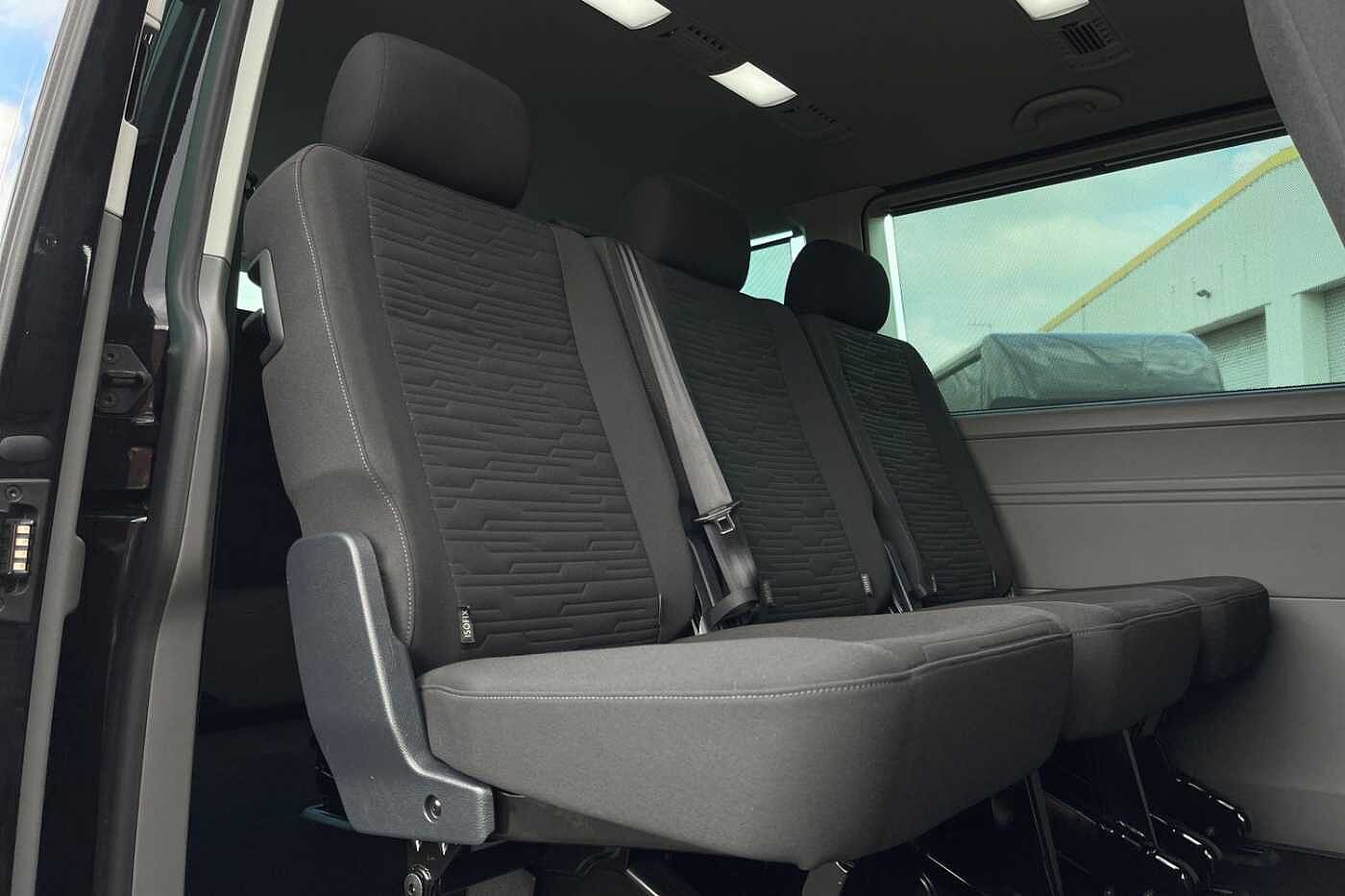 Volkswagen Transporter Shuttle SE LWB 150 PS 2.0 TDI 7sp DSG 9 Seats + NAV + 3 Zone AC
