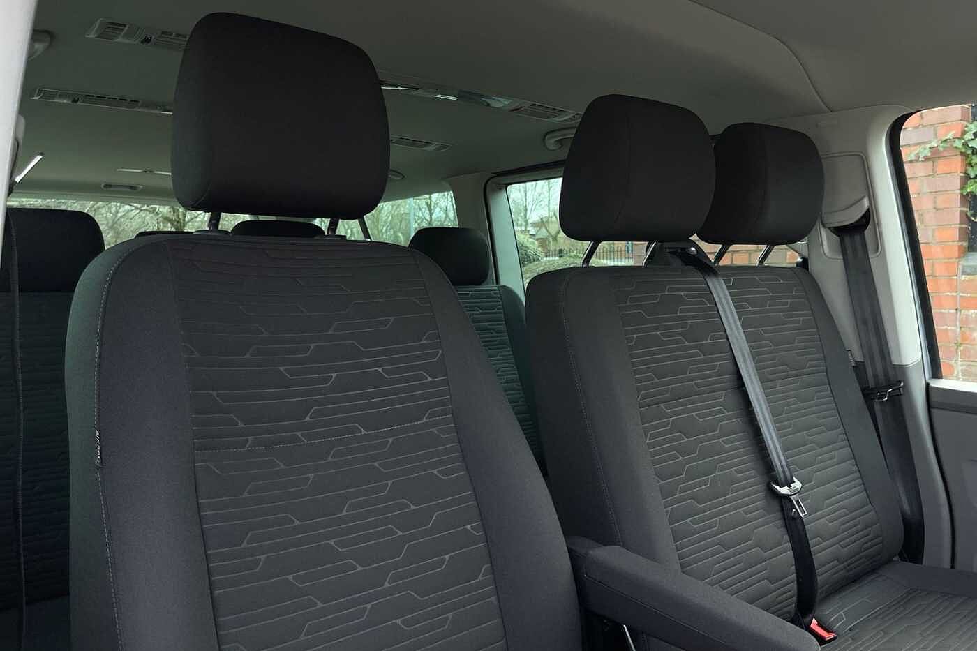 Volkswagen Transporter Shuttle SE LWB 150 PS 2.0 TDI 7sp DSG 9 Seats + NAV + 3 Zone AC