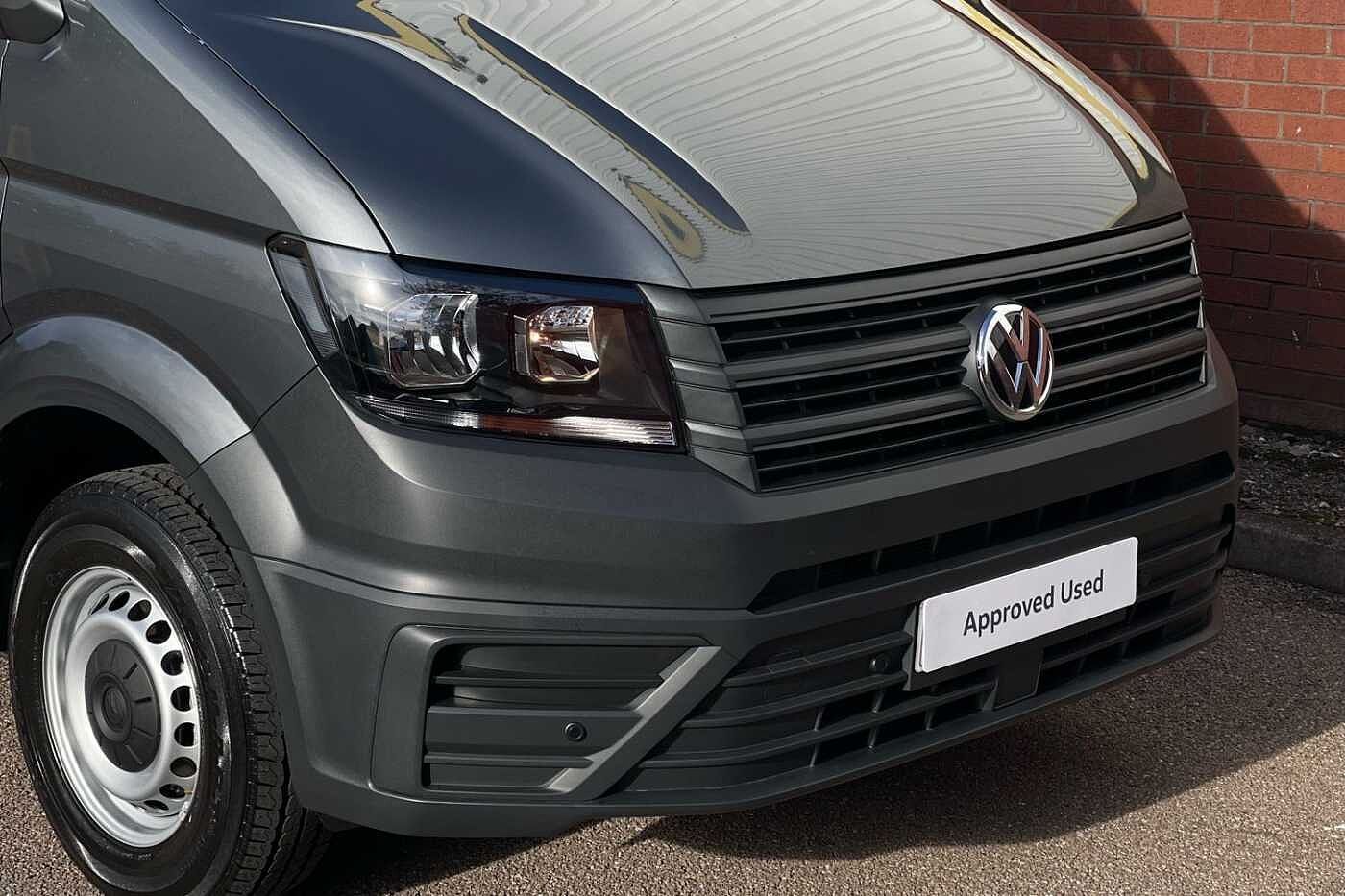Volkswagen Crafter CR35 Trendline MWB 177PS 2.0 TDI FWD-Business Pack -Delivery Miles-LOW ROOF