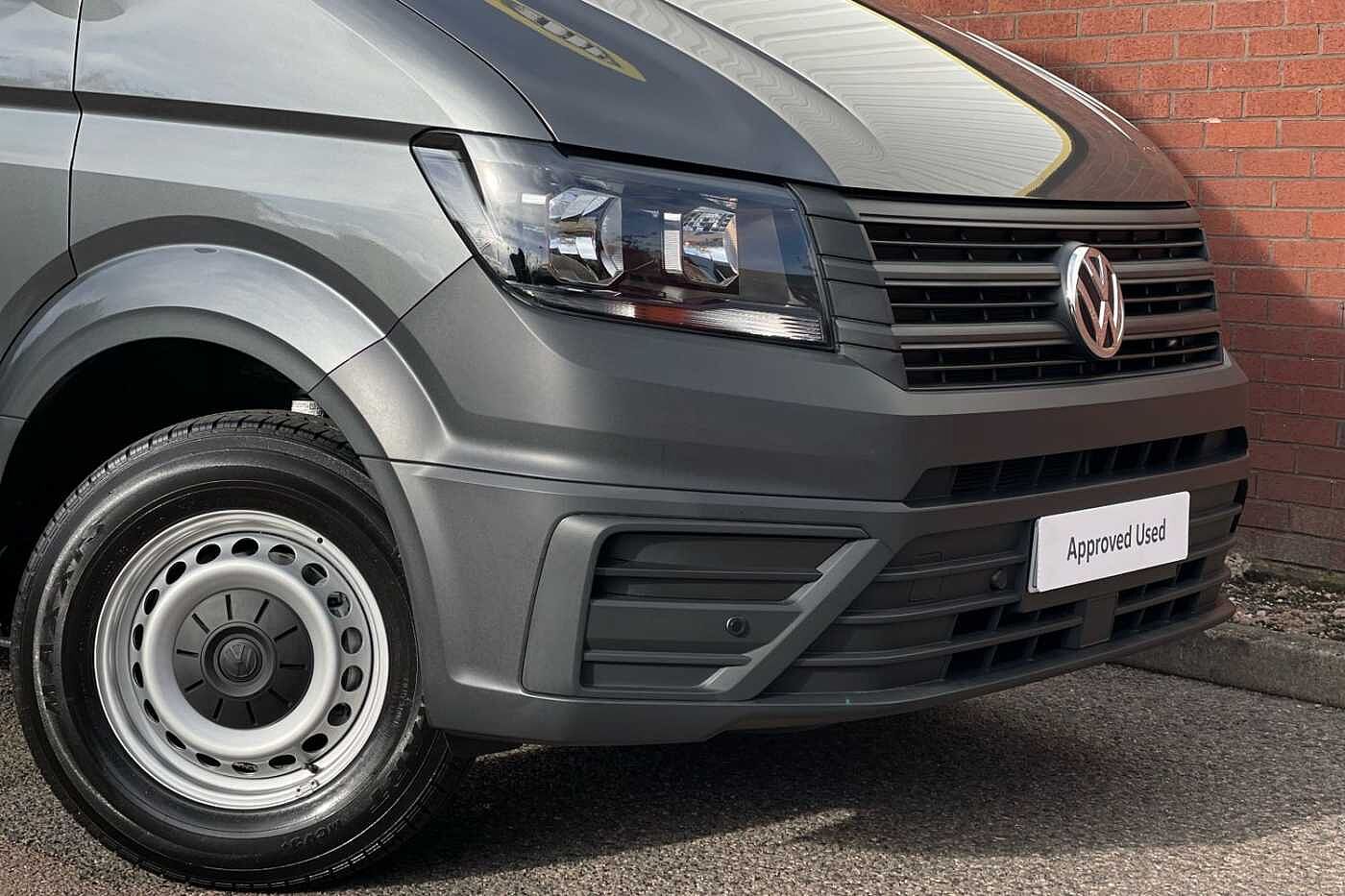 Volkswagen Crafter CR35 Trendline MWB 177PS 2.0 TDI FWD-Business Pack -Delivery Miles-LOW ROOF